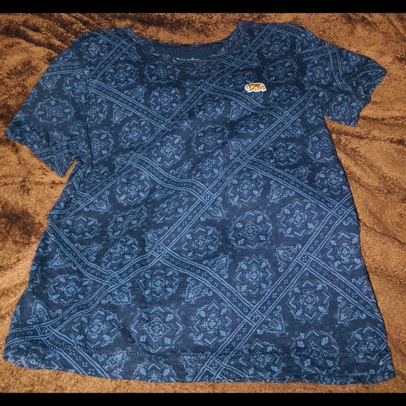 SOLD!! TODDLER SHORT SLEEVE SHIRTS - Picture 2 of 7
